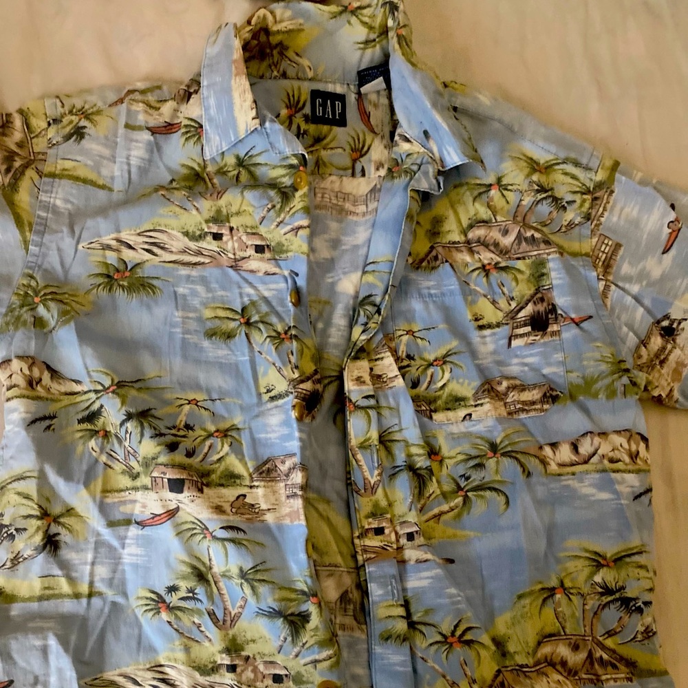 Hawaiian Button down t-shirt